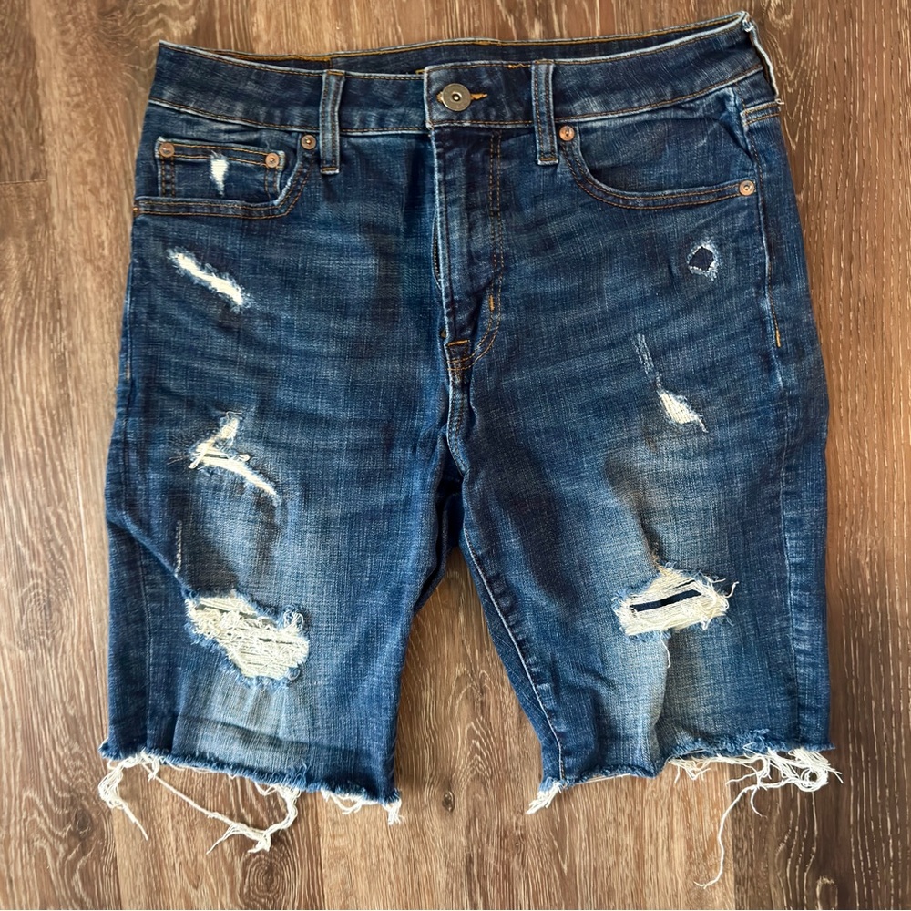 Men’s American Eagle Distressed Denim Shorts